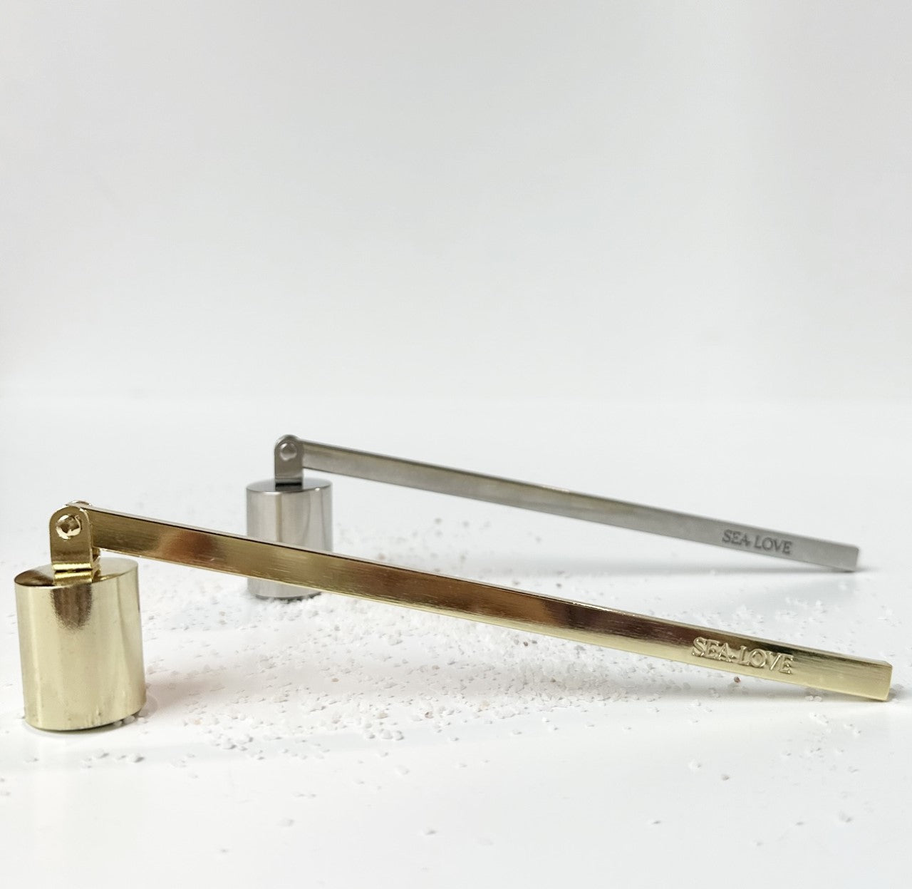 CANDLE SNUFFER